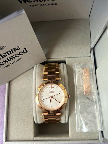 Vivienne westwood montagu - vivienne,