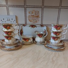 Royal Albert Old Country Roses Bone China Tea Set Bundle – 23 Piece Lot Gold Rim