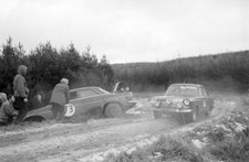 D Thompson & Vauxhall Viva RAC