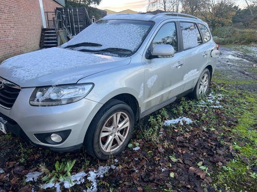Hyundai santa breaking - santa, fe