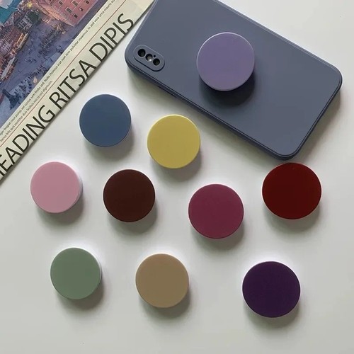 Pop out socket - holder, selfie