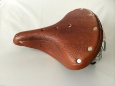 Brooks B67 S Honey Ladies