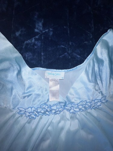 Vintage vanity fair baby blue - vintage,