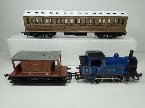 Hornby gauge caledonian - hornby,