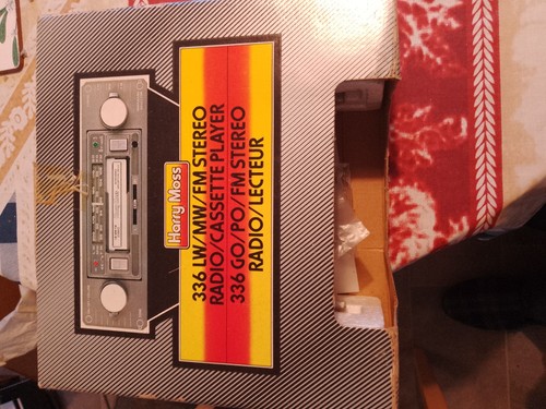 Vintage harry moss car - moss, radio