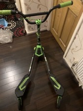 Wiggle Scooter Green Hardly Used Folding
