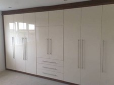 fitted bedroom furniture