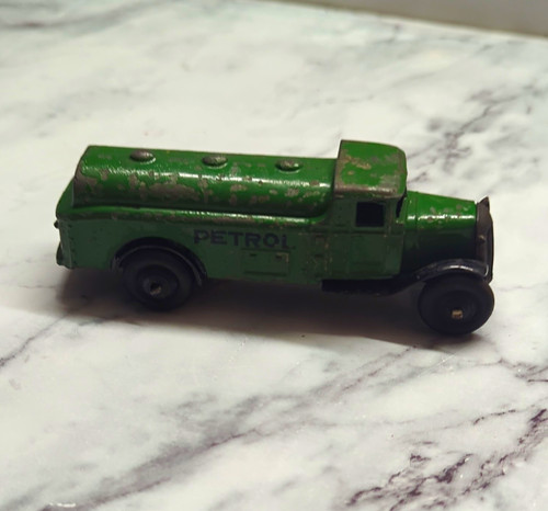 Dinky toys 25d bedford petrol - dinky,