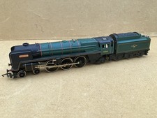 OO Hornby Railways 4-6-2 'Britannia' and tender - runs well