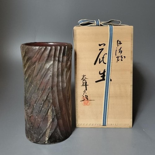 Tanba tachikui ware flower - ware,