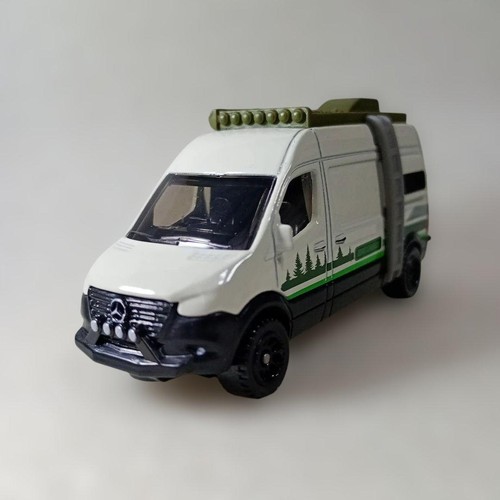 Matchbox mercedes benz - matchbox,