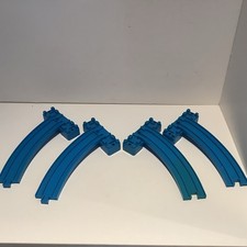 TOMY Trackmaster Thomas Blue