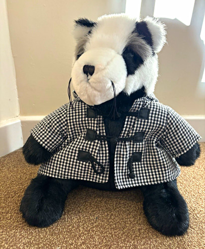Dora designs panda - dora,