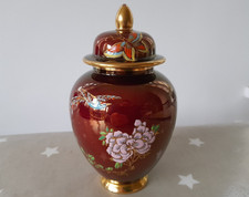 Carlton Ware rouge royale