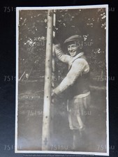 Social history. Man and ladder, fruit or hop picking, Kent