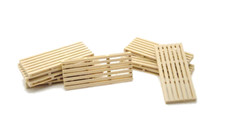 O Gauge 10 Large Pallets Model