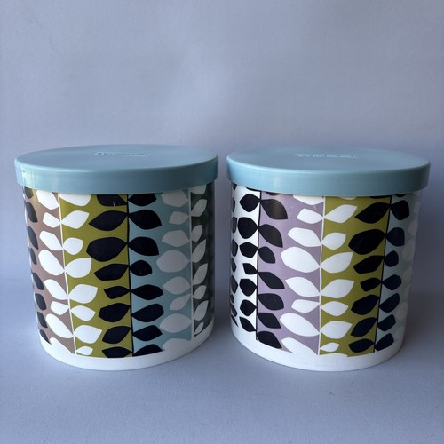 Pair cottonelle toilet - of,