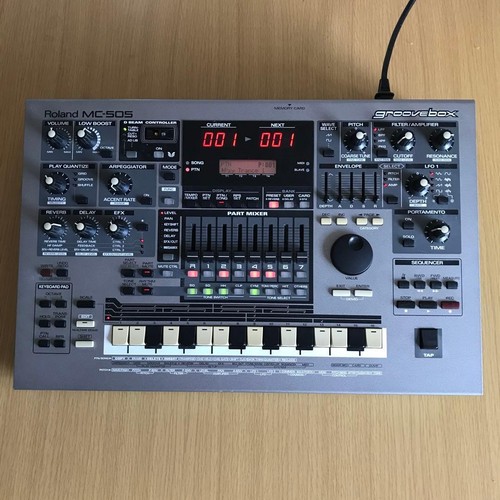 Roland 505 groovebox - mc-505, w/