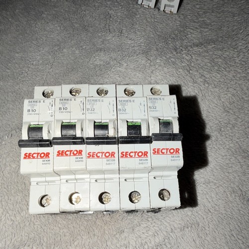 Sector mcb b10 3x - sector, 2x