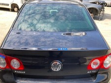 VW PASSAT B6 SALOON 2006 BOOTLID TAILGATE COMPLETE GENUINE BLACK PEARL LC9X