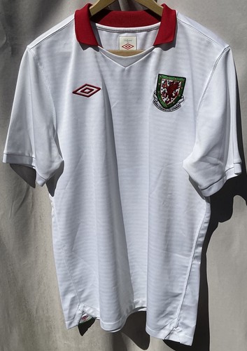 Wales umbro men medium - umbro, men's