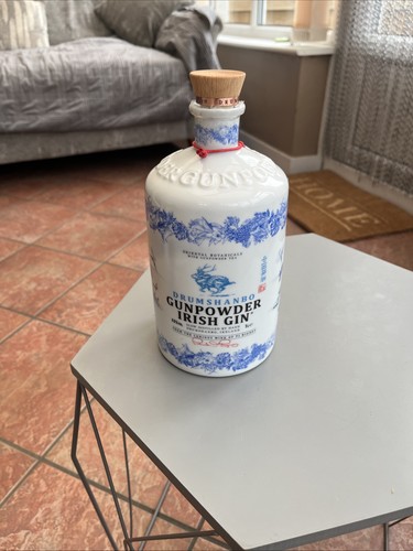 Cycle empty gin bottle - empty,