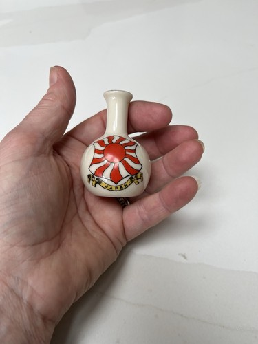 Crested ware arcadian china - crested,