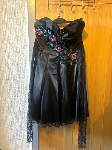 Miss posh black - posh, satin