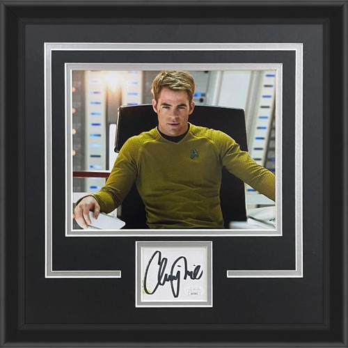 Chris pine autographed star - pine,