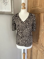 Hush Women’s Top T-shirt Size UK 8 Brown Animal Print V Neck Puff Sleeve Basic
