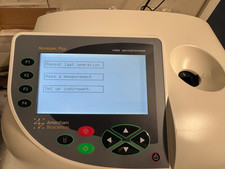 Novaspec Plus Visible spectrophotometer