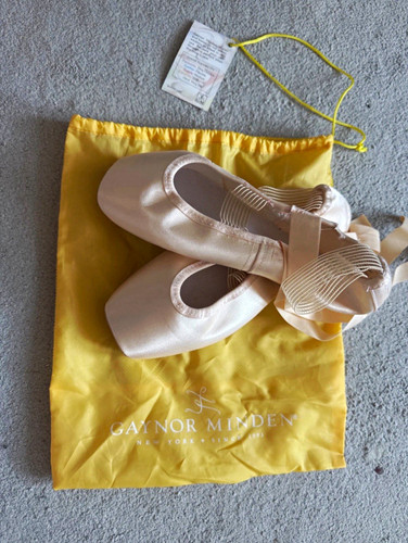Gaynor minden pointe shoes - gaynor,
