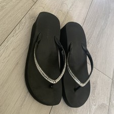 Ladies black and silver glitter flip flops with comfort raised platform size 5/6