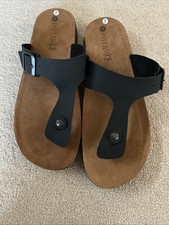 Brand New Men’s Peg Toe