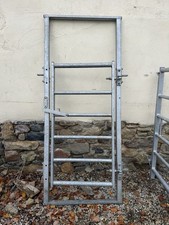 IAE Cattle Arch with Gate for