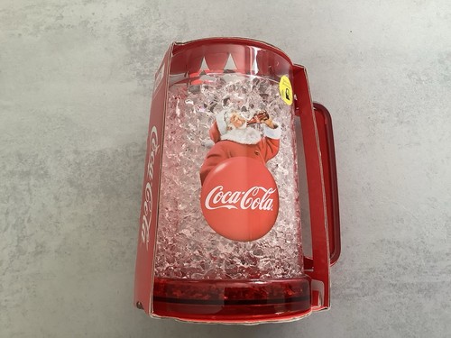 Coca cola chilled mug holds - chilled,