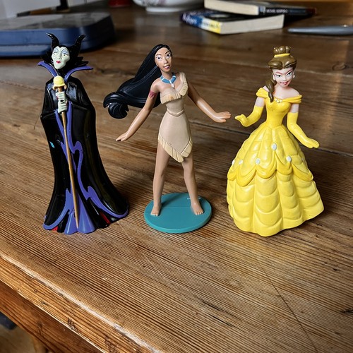 Disney cake toppers - cake, figures