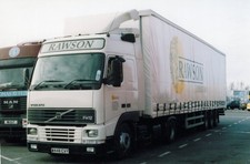 COL PHOTO: RAWSON VOLVO FH12 ARTIC CURTAINSIDE TRAILER - W448 CVY