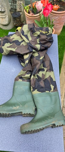 Avid carp distortion camo - avid,