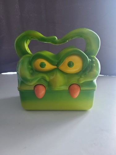 Monster pocket screaming - in, my