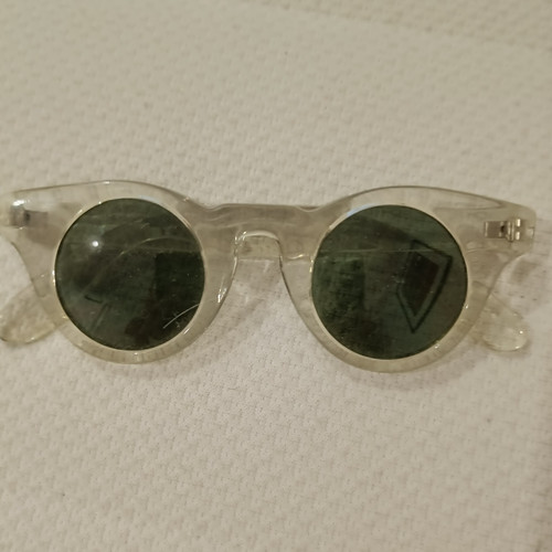 Clear 1940 style sunglasses - clear,