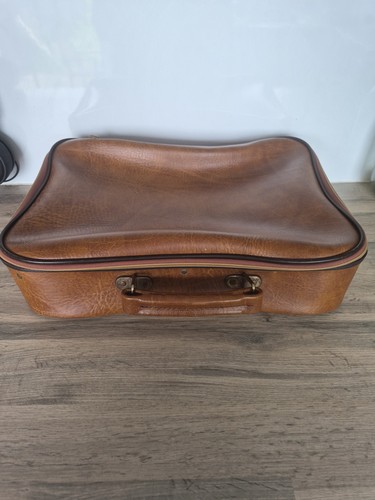 Vintage suitcase 30 - 18", x