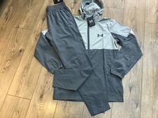 UA UNDER ARMOUR MENS WOVEN