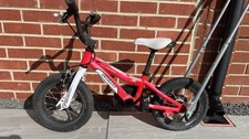 Spealized Hot Rock 12  Kids Bike With Balance Buddy