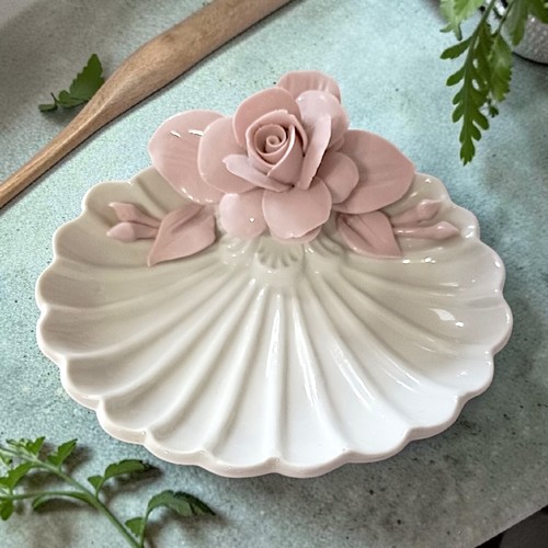Applied rose seashell - rose,