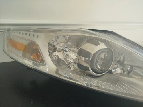 Ford mondeo 2011 headlight - ford,