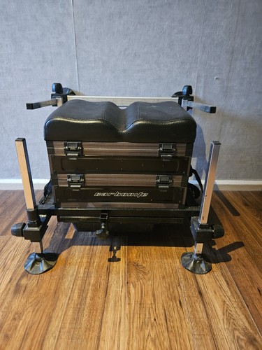 Black fishing seat - fishing,
