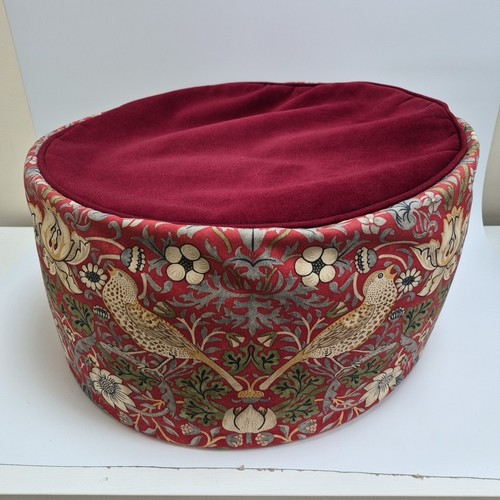 William morris strawberry - william,