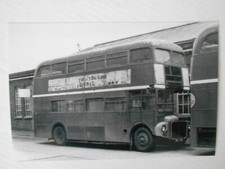LONDON TRANSPORT BUS - RM 1