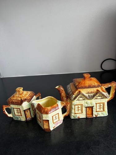 Vintage keele pottery - keele, st